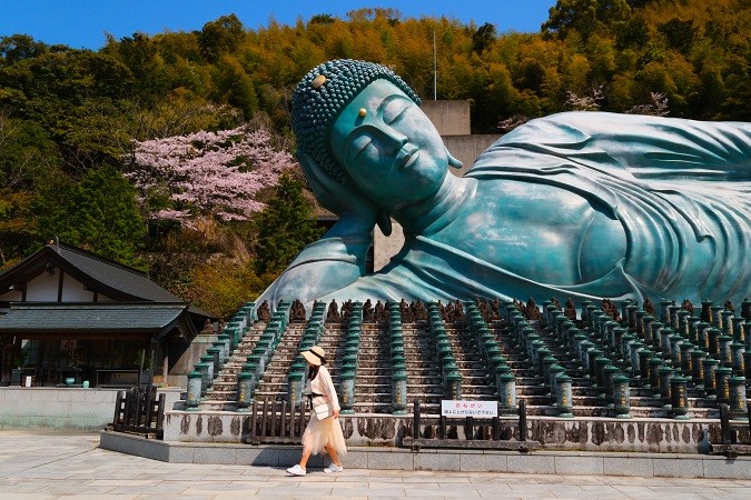 第1番札所南蔵院の釈迦涅槃像