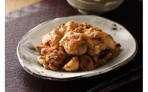 じっくり時間をかけて熟成させ、素材が持つ風味や旨味をひきだします。