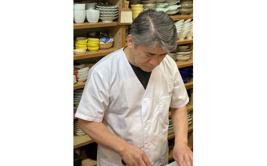 地元唐津市  の厳選された食材を用い、熟練の技と真心を込めて
一品一品仕上げています。