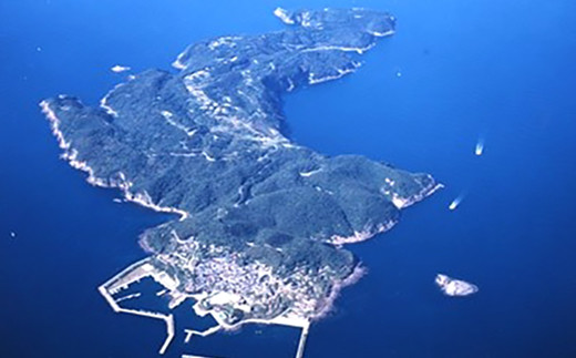 「島の宝１００景」に選ばれたほど、自然豊かな加唐島。
ミネラルたっぷりの”一の塩”
不純物を含まず安心安全のお塩です。