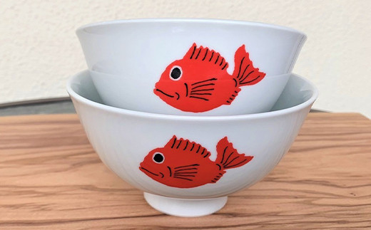 唐津のお祭り「唐津くんち」の5番曳山でもある「鯛」の図柄は、
縁起物としてプレゼントに喜ばれます。