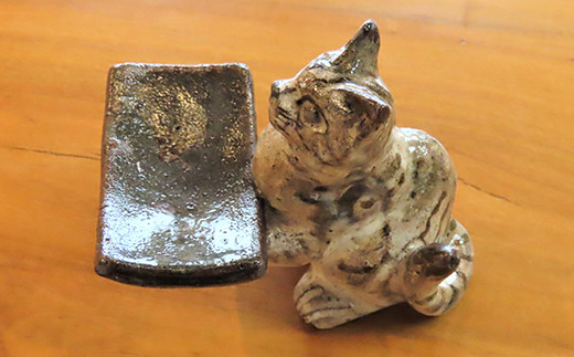 飾るだけではなく、また使うだけではなく使って飾れるという
コンセプトで制作。