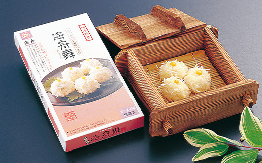 いかもろみ漬け：呼  子海舟秘伝の漬けダレにイカの切り身を
綺麗な飴色になるまでじっくりと漬け込み、もろみ味噌と和えました。