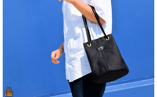 個性的な丸底のデザインですので、シルエットがとってもキュートです。