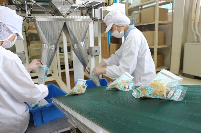 一定のスピードでたらがどんどん出てきます。