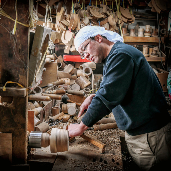 幸林工芸　代表　佐藤　健一