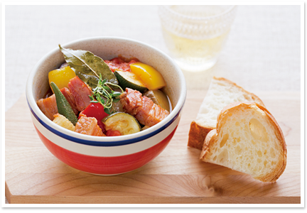 たっぷり野菜とベーコンのラタトゥイユ