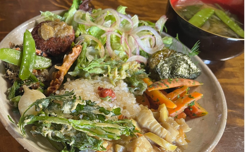 カフェのお野菜たっぷりのランチ