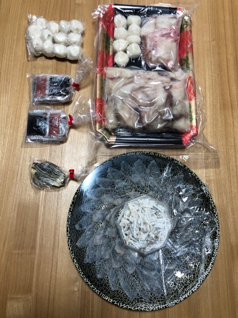 返品?交換対象商品】 刺身 とらふぐ 天然 ふぐ刺し ふぐ鍋 セット 4-5人前 とらふぐコンフィ付き 冷凍 1332 fucoa.cl