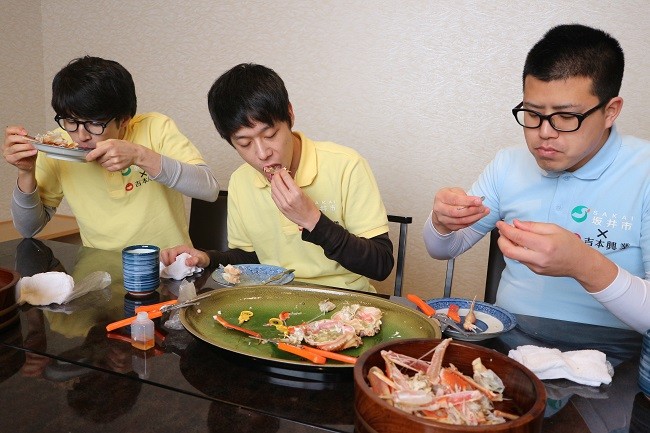 【電話連絡で安心】訳あり≪茹で≫越前ズワイ蟹(大) 2杯 と 干しカレイ 4匹【2026年1月～3月発送予定】 [O-1603]