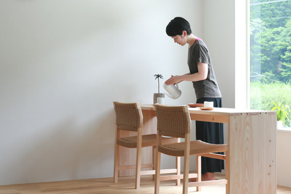 対馬ヒノキ ダイニングチェア ( ベージュ )《対馬市》【家具製作所kiiro】  チェア 椅子 家具 ヒノキ いす イス リビング ダイニング インテリア [WAL016]