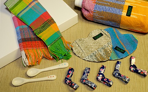 キッチン用品 キッチン 我が家のキッチンを楽しくカラフルに！「IRODORI『彩』」キッチンセレクション キッチン 詰合せ セット キッチングッズ 台所用品 ハンドメイド 雑貨 広島県福山市/一般社団法人トータルライフサポートふくやま ふるさと納税 さをり織り 1点物 支援 人気 おすすめ 広島県 福山市 人気 おすすめ 広島県 福山市 ふるさと納税 送料無料 [BABK007]