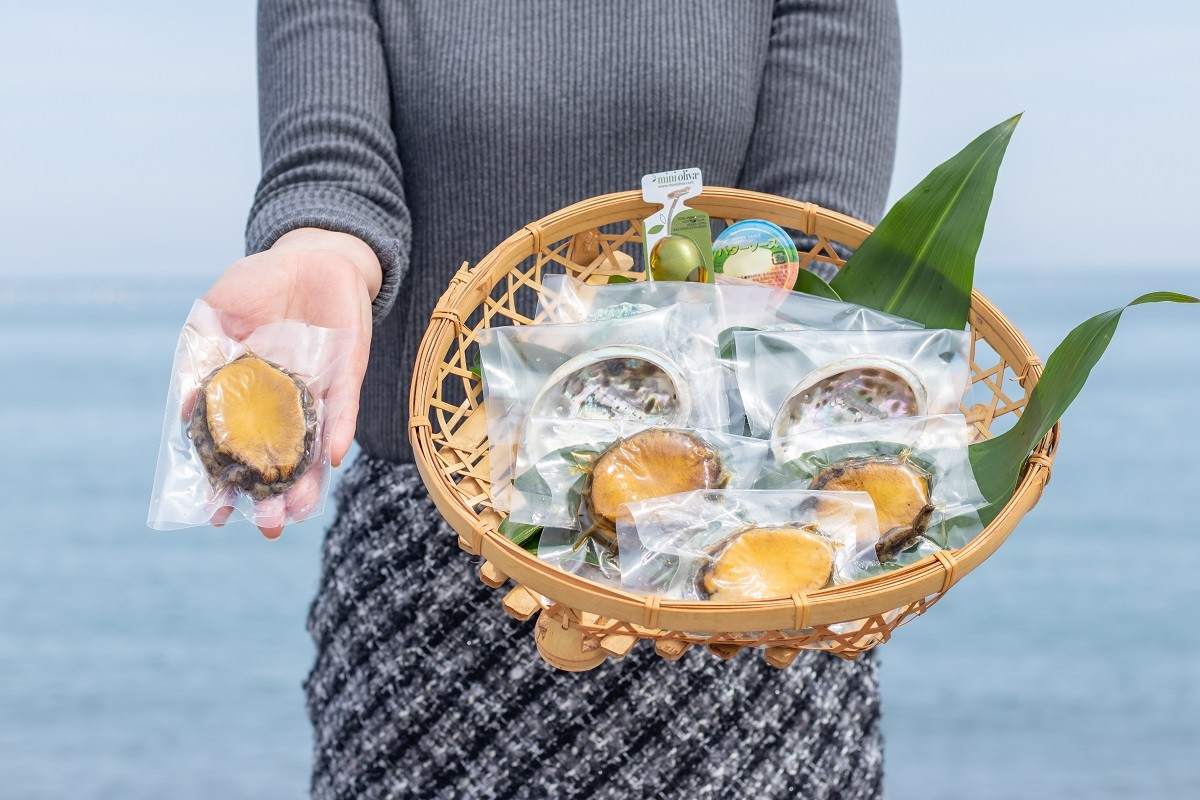 AC035翆華（蒸しアワビ）