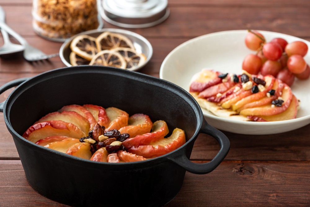 IH対応 鍋 フライパン 鉄器 ダクタイルディープパン 24cm & ダッチオーブン セット スキレット 錆びにくい アウトドア BBQ キャンプ 直火 テフロン 超軽量 岩手県 北上市 O0104 (岩手製鉄)