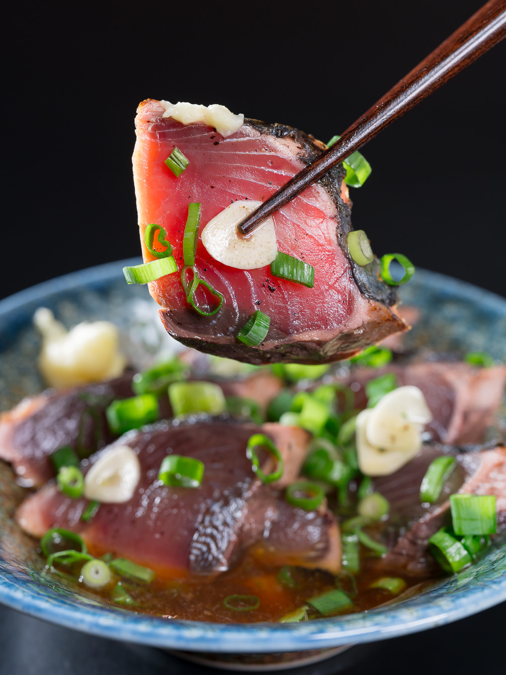  炭火焼かつおのタタキ　大満足１.２kgセット  小分け かつおのたたき 冷凍 真空  個包装 おつまみ おかず 惣菜 晩ごはん 加工品 カツオ 鰹 刺身 魚 炭火 冷凍便 冷凍 三重県 尾鷲市 人気  返礼品 CH-77