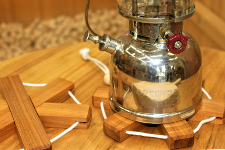 【築上町産木材】サクラの木 の 鍋敷き 1個 (雪の結晶型)《築上町》【京築ブランド館】鍋敷き なべしき キャンプ アウトドア BBQ サクラ 桜 インテリア 国産 安心 安全 キャンプ用品ギフト 贈り物 プレゼント 贈答 日本製 木製 アスタリスク型 星型 キッチン雑貨 おしゃれ [ABAI009] 11000 11000円