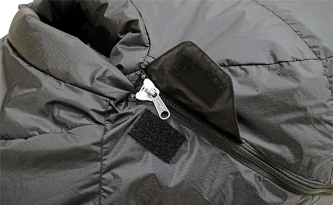  シュラフ NANGA × oxtos ヒュプノス UDD 450DX レギュラー シュラフ 寝袋 アウトドア キャンプ 登山 冬用 3シーズン コンパクト ナンガ オクトス 防寒 収納バッグ付き 高性能 撥水加工 保温性 ダウン フィラー UDD450DX キャンプ用品 アウトドア