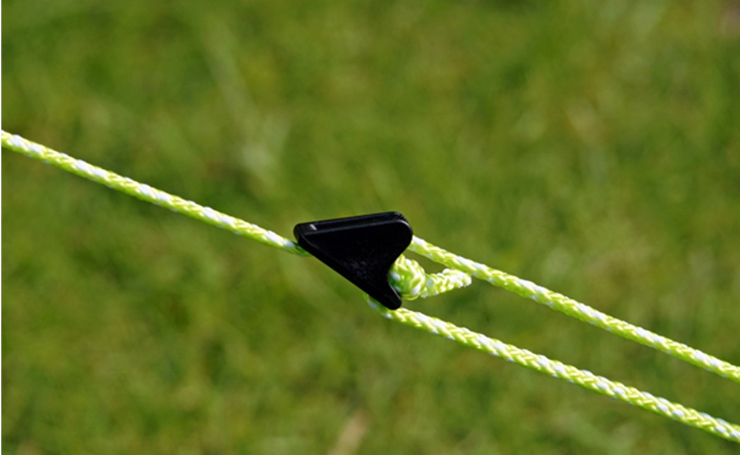 オクトス ツェルト 用 ロープ 175cm 4本 蓄光 テント 張り綱 oxtos アウトドア用品 ナイロン ライムグリーン × ホワイト アウトドア 登山用品 登山 テントアクセサリ キャンプギア 1万円以下 一万円以下 キャンプ用品 キャンプ テント 縄 反射 光る 夜間 安全 石川 能登 羽咋