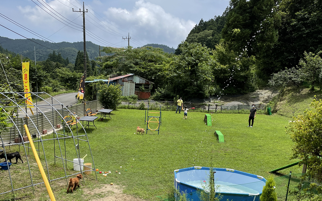 犬同伴可の貸切 手ぶらBBQ ペアチケット mi0063-0001