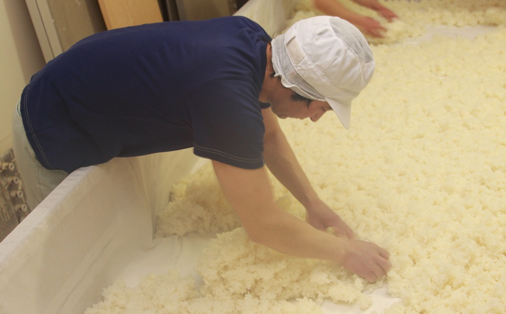 奥飛騨酒造の5種飲み比べセット(にごり,純米吟醸,スパークリング,辛口純米,本醸造生貯蔵酒 各300ml)日本酒 お酒 贈答 ギフト 酒 奥飛騨酒造 下呂市