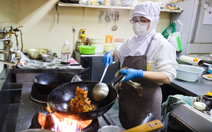 自宅で本格中華!香隆の「特製手羽先揚げ」30本!(5本×6パック)  手羽先 手羽先唐揚げ 手羽 から揚げ 小分け 冷凍 中華 時短 レンジ【A-1148H】