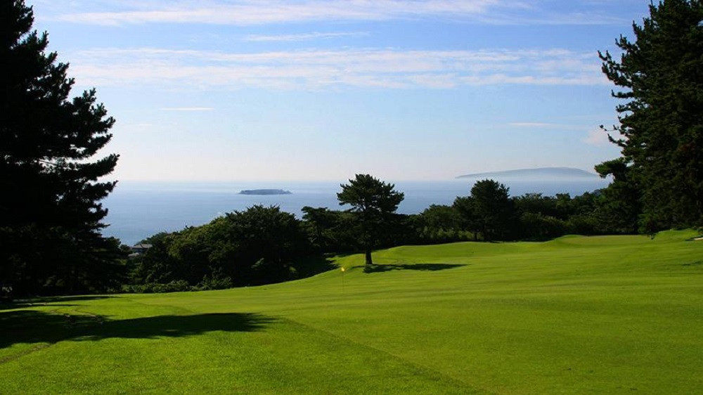 【西熱海ゴルフコース】1組2名様 全日1ラウンドゴルフプレー券