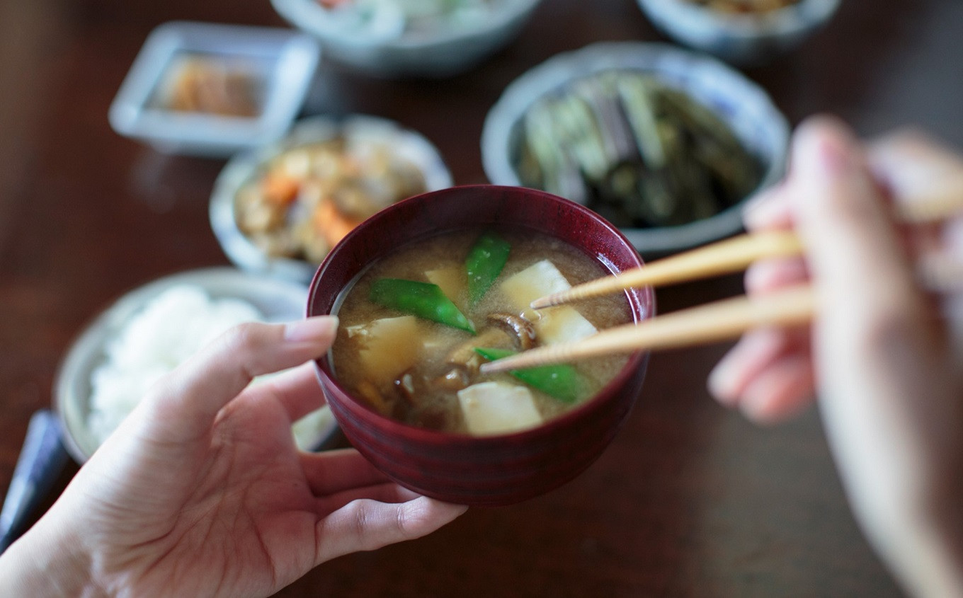 【新潟県産コシヒカリ＆大豆100％使用】熟成の違うみそをバランスよく合わせた三階節みそ「特撰」5kg[ZB470]