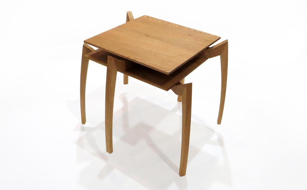 ウクレレスタンド【ウォールナット無垢材】