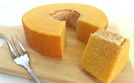 鉾田産メロンを使用したバウムクーヘン（大）3個入り1箱