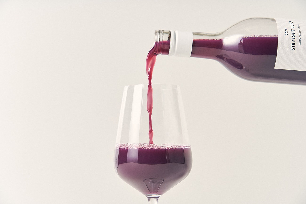 甲州市産 100%ストレートブドウジュース”マスカットベーリーA” 1本(BNC)B11-448