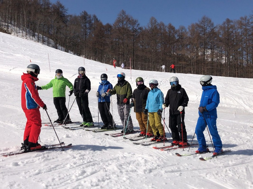 黒姫スキー学校1日レッスン券  一般(小学5年生以上)  /  ジュニア(小学1~4年生)  全日本スキー連盟【長野県信濃町】
