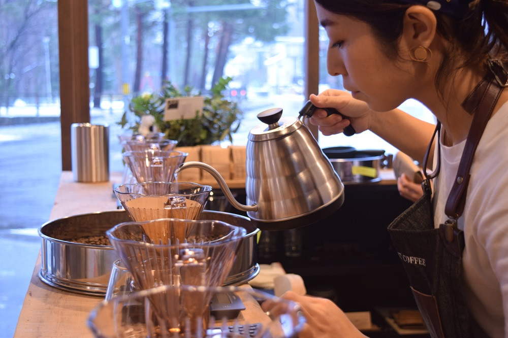 【定期便:6ヶ月】上級三銘柄 スペシャルティコーヒー 200g x 3袋×6ヶ月(粉)