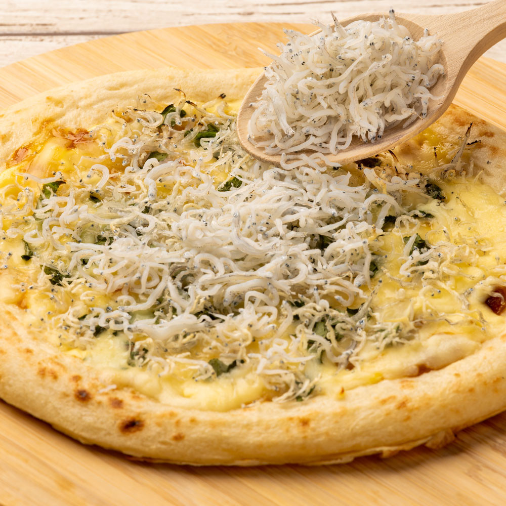 たっぷり！しらすピザ 4枚入り(和風2枚・トマト2枚) 和風ピザ 冷凍ピザ ぴざ pizza ピッツァ シラス 大葉 味噌 トマトベース お取り寄せグルメ 美味しい おいしい おやつ ホームパティ