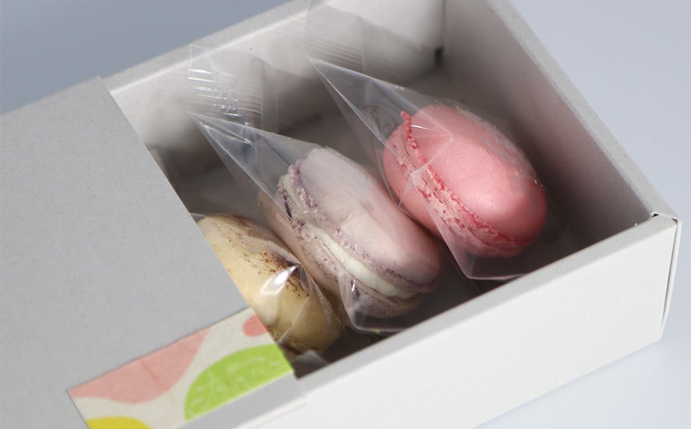 世界No.1パティシエが作る さっくりぎっしり!保存料不使用の「とうのぼうマカロン」10個入り【1460477】