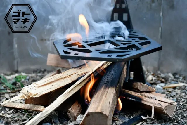 [ ナサ工業 ] 薪割り クラッカー マルチツール「 ゴトマキ 」 ~ キャンプ キャンプギア アウトドア アウトドアギア 五徳 スタンド ~ NS002-1