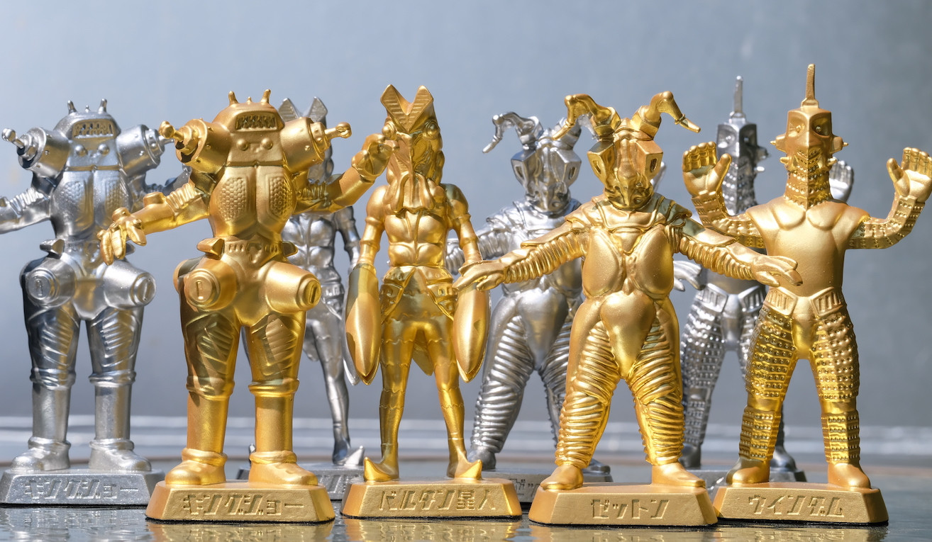 【数量限定】「ウルトラマン」より【ゼットン】ペーパーウェイト ゴールド 147-013