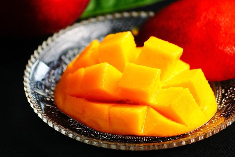 KU025【定期便・全6回】驚きの果実感!トロピカルフルーツドリンク(3本・各720ml、マンゴー、グァバ、日向夏)×6回【宮崎果汁】