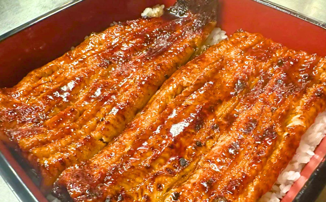 加須の名店うなぎ荒川の『国産特上うなぎ蒲焼 』 (2尾) 【うなぎ】