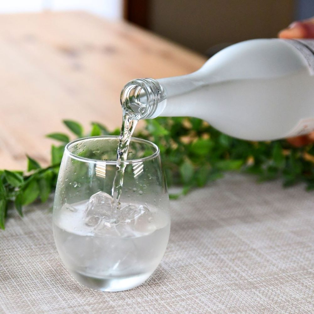 所沢産さといもの親芋を使用した所沢さといも焼酎「恋も咲くところ」 所沢里芋本舗 | 焼酎 お酒 いも焼酎 里芋 里芋焼酎 地焼酎 ロック ストレート 水割り お湯割り おすすめ 人気 お取り寄せ 芙蓉酒造 おつまみ ギフト 誕生日 父の日 お歳暮 プレゼント 芋 焼酎 芋焼酎 埼玉県 所沢市