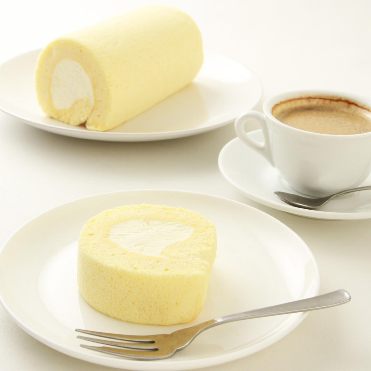 ロールケーキ うずらdeルーロー 1本 | ロールケーキ 卵 うずら うずらの卵 ケーキ 焼き菓子 スイーツ お菓子 焼き菓子 洋菓子 生クリーム ふわふわ デザート おいしい おすすめ お土産 ギフト 贈答品 うずら屋 埼玉県 所沢市