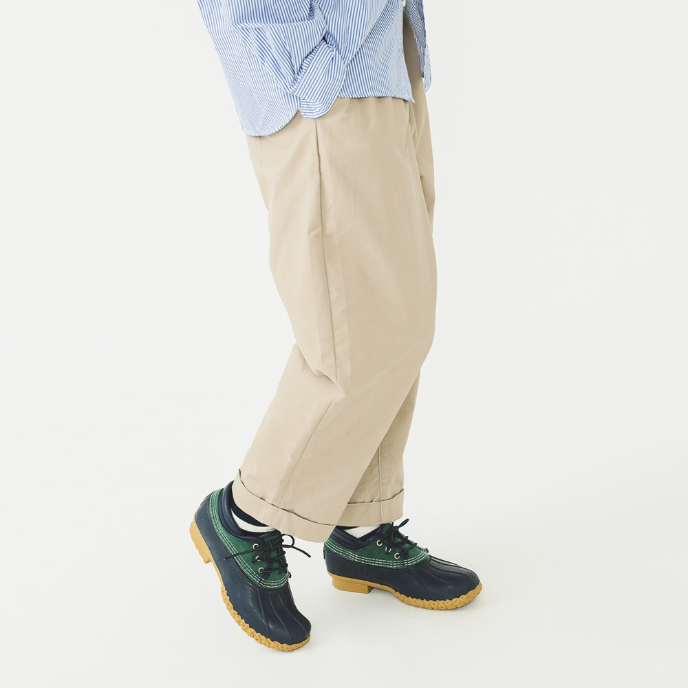 BEAMS PLUS 2プリーツ ツイル パンツ KHAKI M