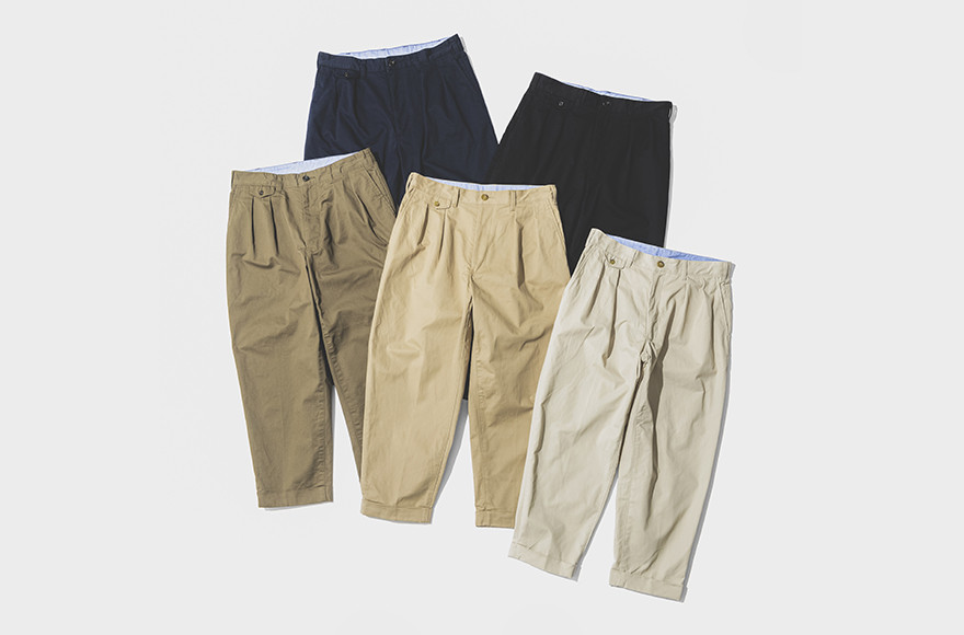 BEAMS PLUS 2プリーツ ツイル パンツ KHAKI M