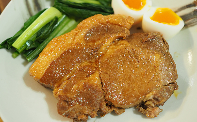 【3ヵ月定期便】【訳あり】あぐー豚肉肩ロースブロック 500g 簡易包装シリーズ【白豚あぐー】 訳アリ 豚 肩ロース 簡易包装 SDGS チャーシュー ステーキ あぐー 名護市 銘柄豚肉 簡単料理 アレンジ おかず 食品 国産豚 うまみ 冷凍 真空パック やんばる 肉