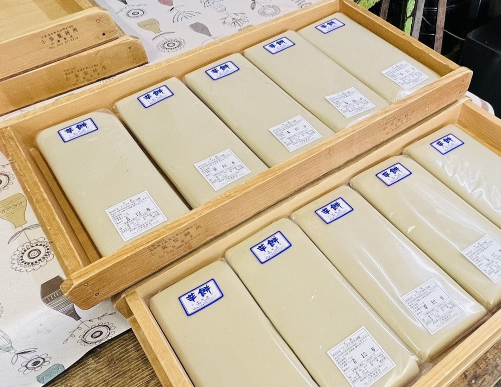 ＼R7.11月下旬発送開始／芋餅（いももち）3本 （1本約750g） 小柴製餅所 お餅 おもち 和菓子 お菓子 スイーツ おやつ デザート 干し芋 さつま芋 芋菓子 芋スイーツ 芋もち かんころ餅【R01511】