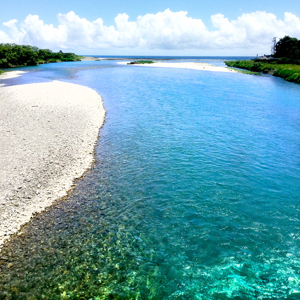 ミネラルウォーターよりきれいな水でつくった純米吟醸酒(清酒 300ml ×1本・スパークリング300ml ×1本) 酒 日本酒 清酒 300ml スパークリング  お酒 純米吟醸酒