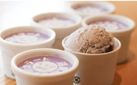 【全12回定期便】アイス 沼南ミルクジェラート 沼隈ぶどう＆赤しそ 各3個 ぶどう ブドウ 赤しそ ジェラート セット アイスクリーム デザート スイーツ ご当地 ニューベリーA フルーツ ゆかり グルメ お取り寄せ お土産 食べ比べ 冷凍 贈答 贈り物 濃厚 さっぱり ミルク 味わい 新鮮 果物 特産品 美味しい おいしい 贅沢 カップアイス 定期便  広島県福山市/甚ごろう [BAEC048]