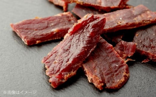 ビーフジャーキー 【京阪百貨店厳選】宮崎牛100ｇギフト仕様 宮崎牛 宮崎牛ジャーキー 牛肉ジャーキー おつまみ ビール 炙り ご飯のお供 人気 おすすめ 美味しい グルメ お取り寄せ ギフト 贈り物 プレゼント  つまみ あて 牛肉 肉 おやつ 黒毛和牛 和牛 お酒 にぴったり お菓子 ビーフ  肴 福山市  国産牛 厳選 広島県福山市/株式会社京阪百貨店 [BAFZ005]