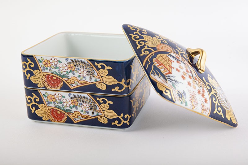 有田焼 其泉 琳派古伊万里様式 二段のお重【賞美堂本店】食器 重箱 二段重 おせち 正月 ハレの日 お祝い モダン おもてなし A65-40