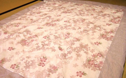 高島ちぢみ 肌掛布団 シングル -桜柄（赤） 夏用肌掛布団 滋賀県産 滋賀県長浜市/小野商店[AQBN011] 高島ちぢみ 掛け布団 掛布団 シングル 寝具 肌掛け 布団 掛け布団 羽毛布団 綿布団 ふるさと納税 シングル ダブル クイーン キング あったか 冬用 夏用 オールシーズン 保温性 通気性 洗える 高品質 日本製 キルト 人気 ギフト 贈答 プレゼント