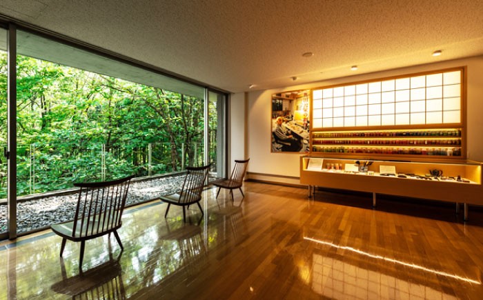 複製画 彩溪淙々（さいけいそうそう） 絵画 日本画 インテリア アート 美術館 複製画 壁掛け おしゃれ 和風 部屋 飾り 絵 日本画家 複製 広島 三次 みよし 紅葉 秋 自然 色彩 芸術 家庭 家飾り 日常 高品質 ギフト 贈り物 プレゼント 贈答 額付き 額縁 伝統 奥田元宋 文化勲章 受賞 画家 三次市/奥田元宋・小由女美術館 [APBB002]